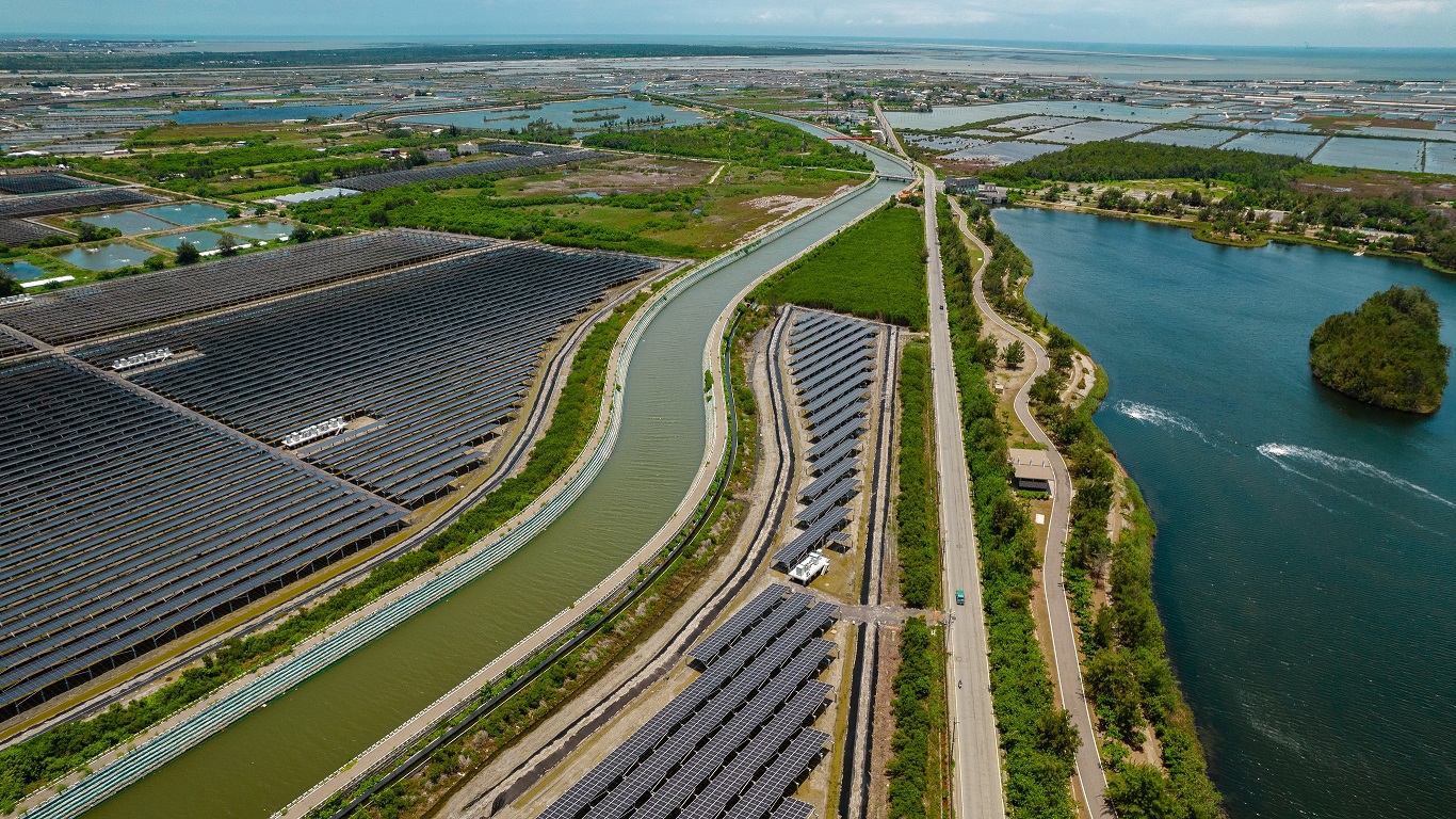 jinnian金年会能源事业提供智慧能源管理、太阳能监控管理、全方位电厂建置及运维解决方案，并拥有管理超过6000案场的经验